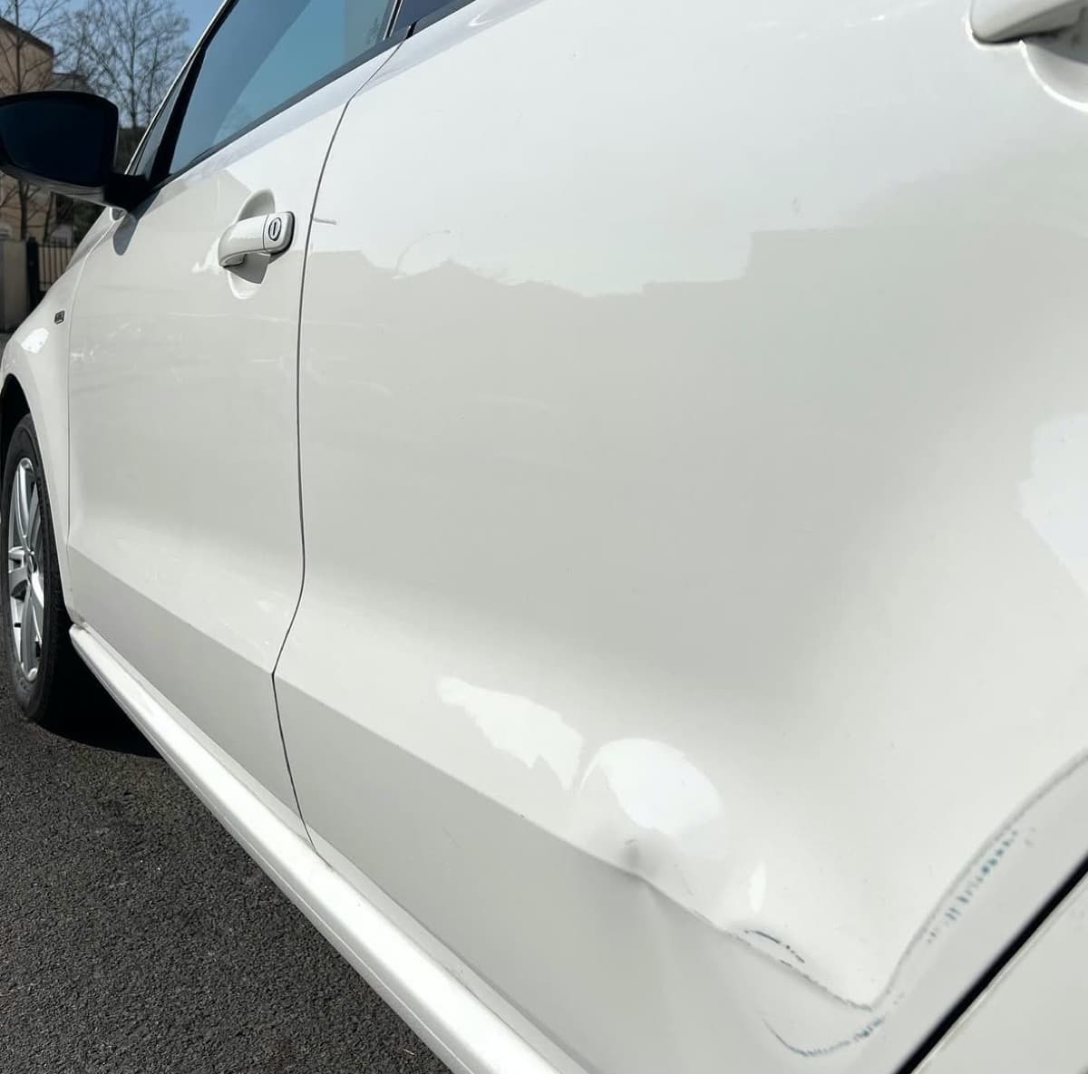 Nettoyage complet voiture à domicile : ce que comprend une prestation professionnelle
