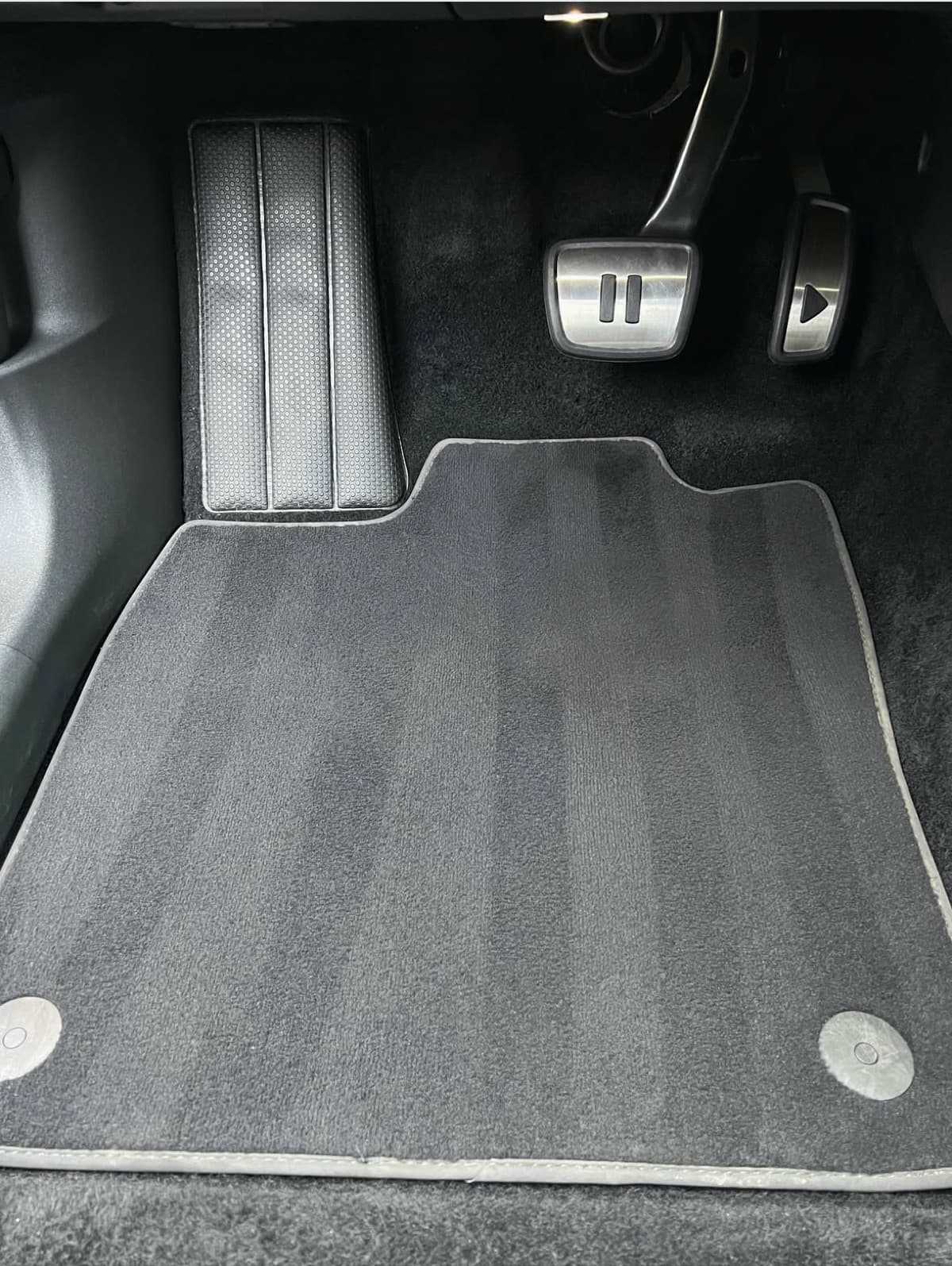 Tapis conducteur aspiré en France — Après