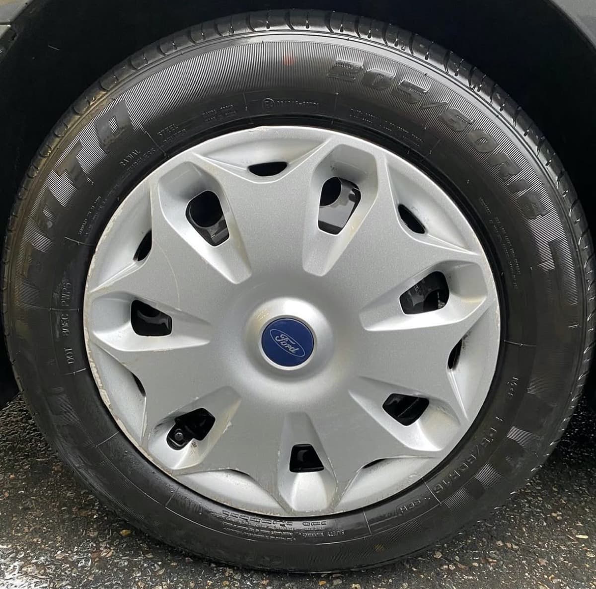 Enjoliveurs nettoyés à France — Après