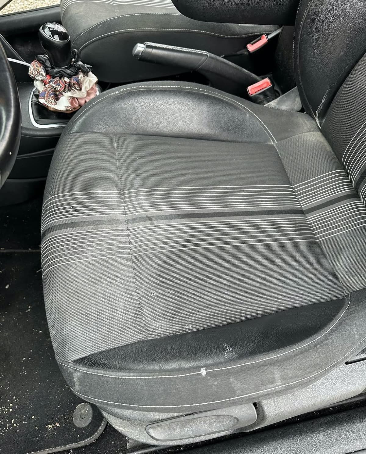 Siège conducteur rénové à France — Avant