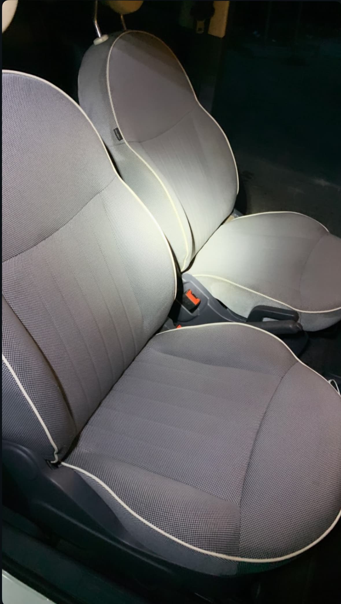 Shampoing sièges tissu à Marcq-en-Barœul à Lille — Après