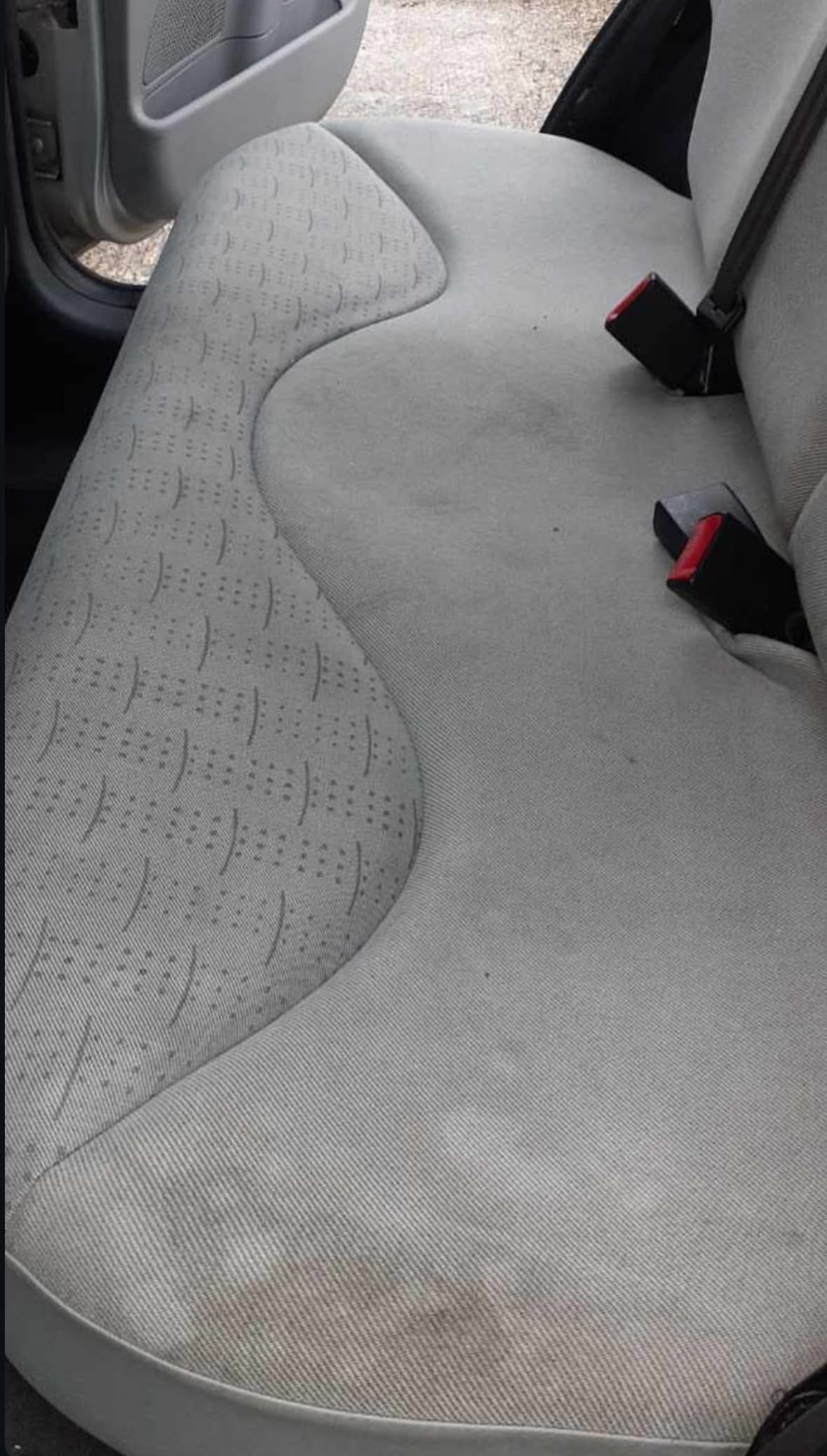 Shampoing banquette arrière à Antibes à Nice — Avant