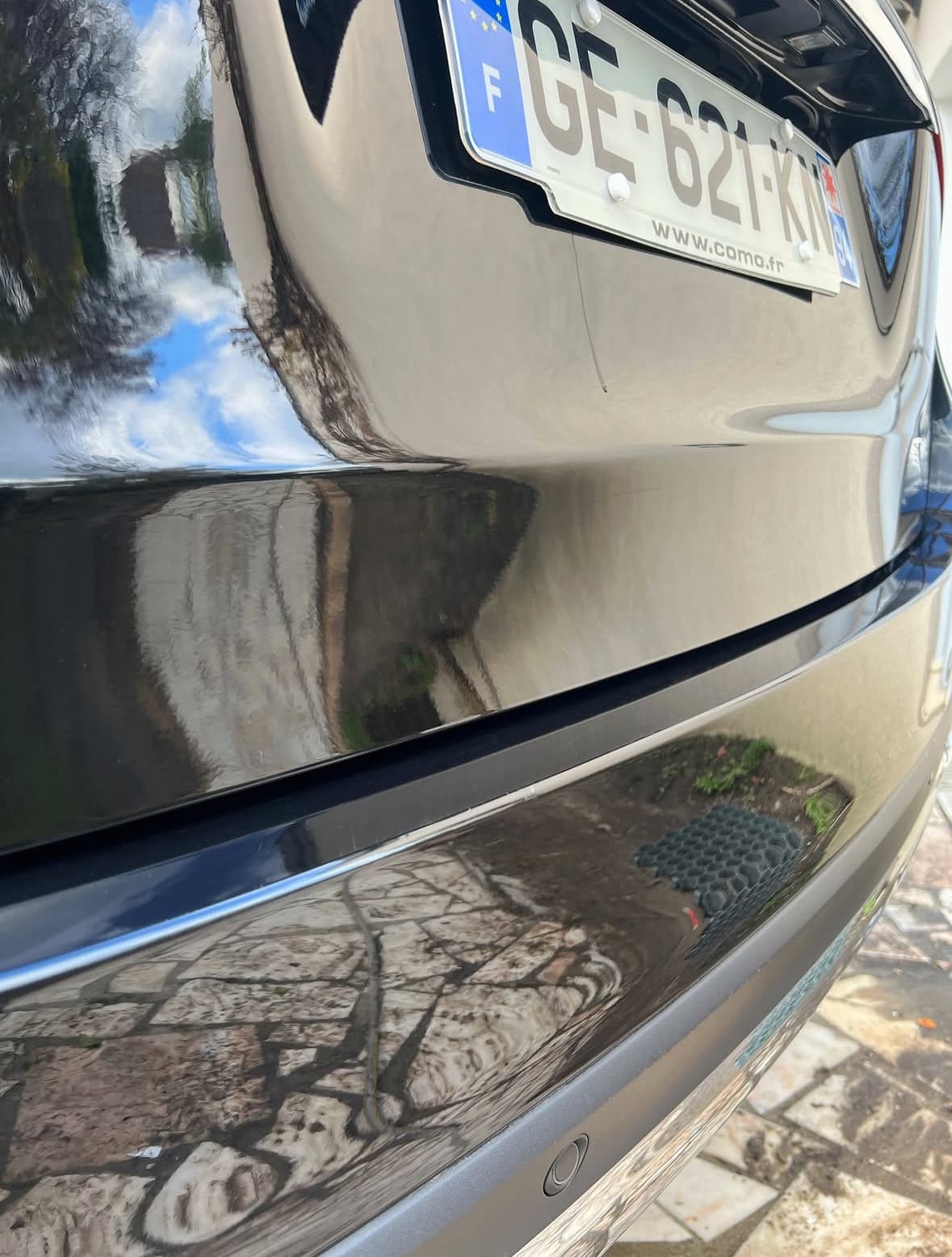 Lavage extérieur pare-chocs à Claira à Perpignan — Après