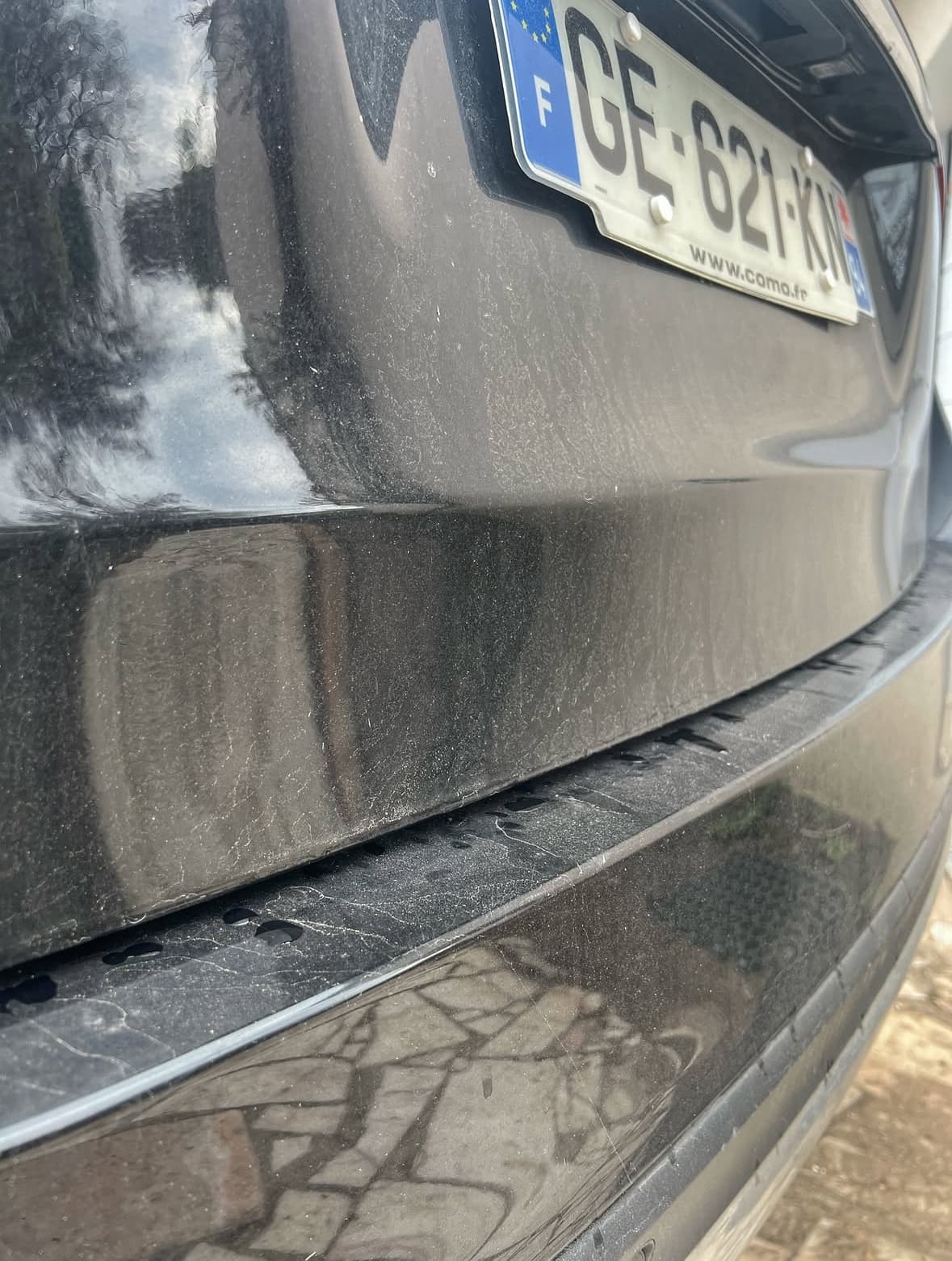 Lavage extérieur pare-chocs à Claira à Perpignan — Avant